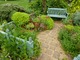 Wzorowy ogródek ziołowy, jest nawet miejsce do siedzenia