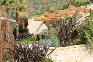 Trailfinders Australian garden