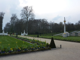 Ogrody tarasowe i obelisk