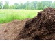 Zastosowanie materii organicznej poprawia strukturę i użyźnia glebę